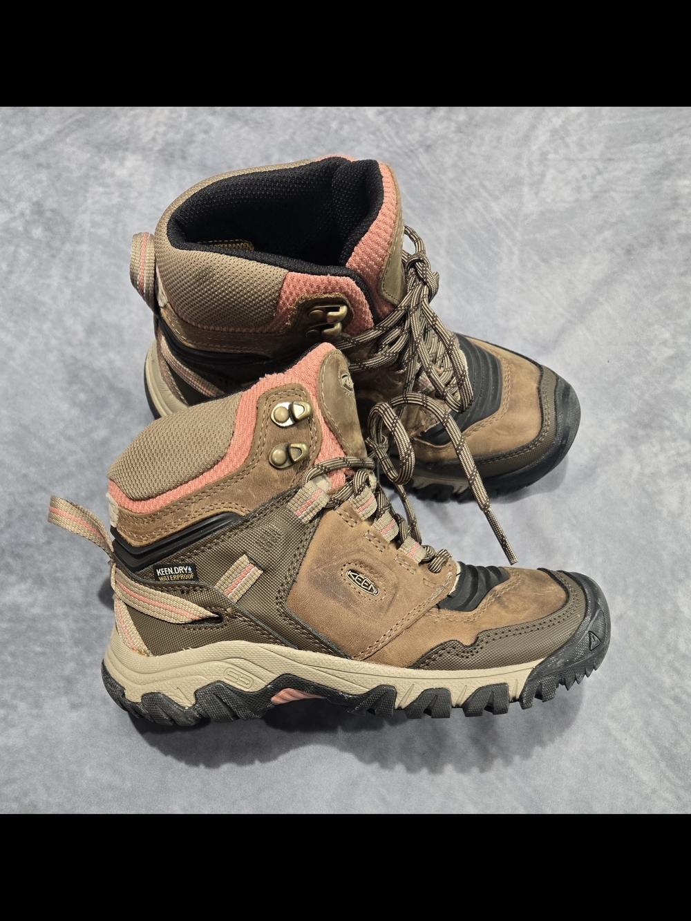 Keen Women's Timberwolf Waterproof Ridge Flex Hiking Boots - Round Toe